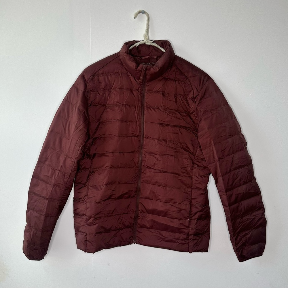 Uniqlo Men's Burgundy Puffer Jacket
